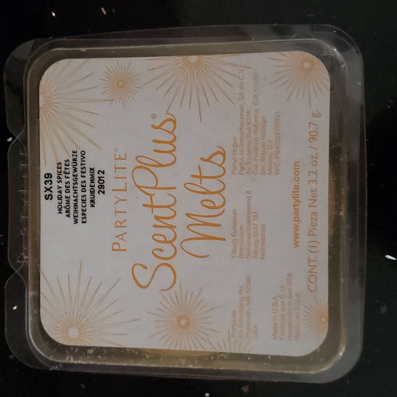 HOST PICK. Retired PartyLite Scent Plus Melts-Holiday Spices - Picture 2 of 2